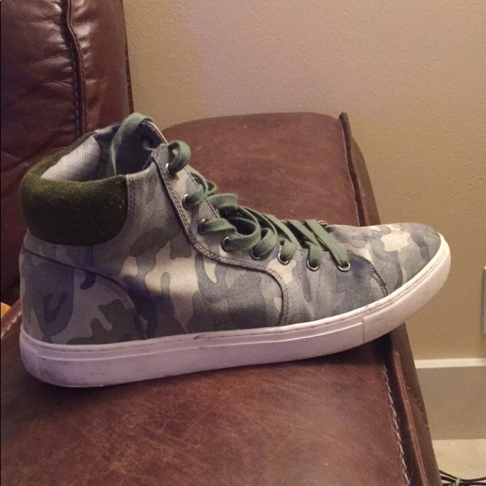 Used high top shoes